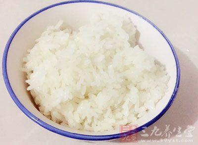 豬絞肉300公克，紅蔥頭2杯，白飯3碗