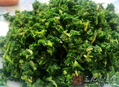 荠菜、雞蛋若干、鹽適量 荠菜、雞蛋若干、鹽適量