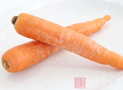 面粉,蔥,辣椒,胡蘿卜,瘦肉,蔥,姜,蒜,雞蛋,花生油 面粉,蔥,辣椒,胡蘿卜,瘦肉,蔥,姜,蒜,雞蛋,花生油