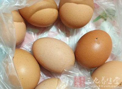 雞蛋，白糖，鹽，面粉，牛奶，植物油
