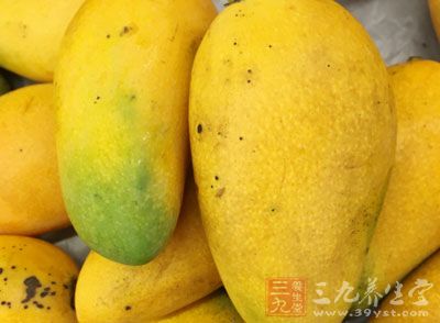 芒果300克,鮮奶60毫升 芒果300克,鮮奶60毫升