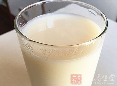 綠豆，冰糖，水，牛奶，布丁粉，巧克力針