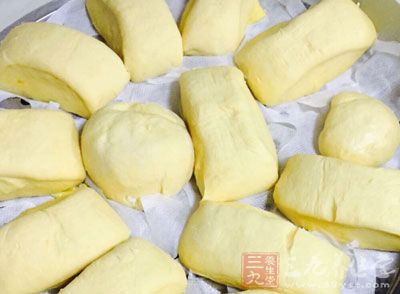 姜,蒜,香油,生抽,饅頭,雞蛋,生粉 姜,蒜,香油,生抽,饅頭,雞蛋,生粉