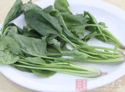 最後放入焯熟的各種蔬菜