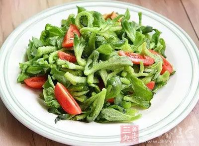 為什麼叫冰菜呢?原來是因為它葉片上的一層“薄冰”狀的小泡泡 為什麼叫冰菜呢?原來是因為它葉片上的一層“薄冰”狀的小泡泡