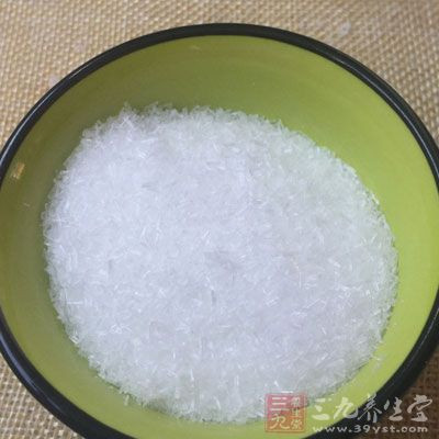 香瓜5只，鴨肚250克，魚蓉200克，鹽、味精、蚝油、雞汁、生粉、各種香料各適量