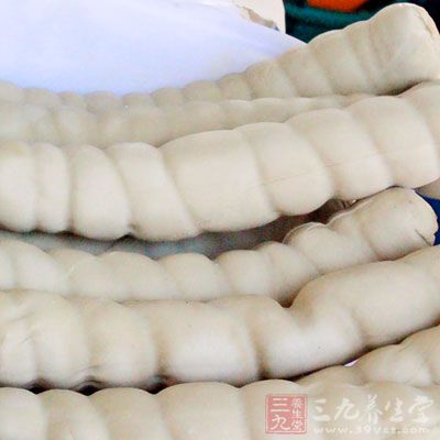 香瓜400公克，香瓜汁1大匙，素雞1條