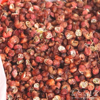 醬油30克,香油5克,花椒3克,味精3克,香菜10克 醬油30克,香油5克,花椒3克,味精3克,香菜10克