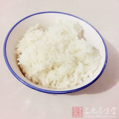 油,米飯,雞蛋,芝麻 油,米飯,雞蛋,芝麻