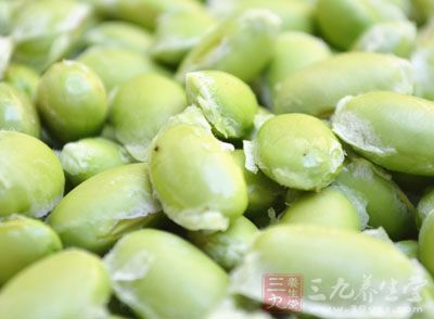 豬皮、毛豆、小米椒、蒜、豆瓣醬 豬皮、毛豆、小米椒、蒜、豆瓣醬