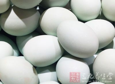 蝦,生粉,鴨蛋3個,魚露,香油,糖 蝦,生粉,鴨蛋3個,魚露,香油,糖