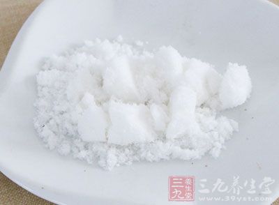 五花肉,青椒(尖椒更好),生抽,白糖適量 五花肉,青椒(尖椒更好),生抽,白糖適量