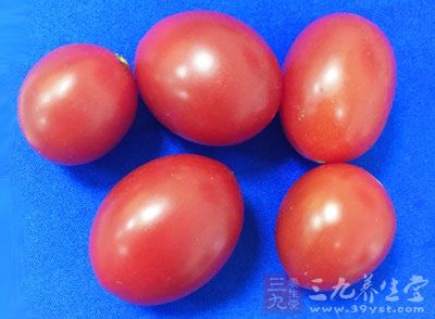 其實除了上面說的好處外,番茄還具有殺菌,防癌,涼血,清胃健脾之功效 其實除了上面說的好處外,番茄還具有殺菌,防癌,涼血,清胃健脾之功效