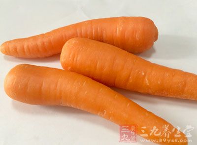 芹菜、胡蘿卜、木耳、腐竹、生花生、鹽、雞粉、香油、糖 芹菜、胡蘿卜、木耳、腐竹、生花生、鹽、雞粉、香油、糖