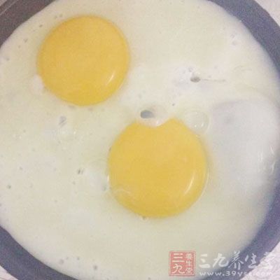 番茄沙司的量：雞蛋沒有加鹽、奶酪的味道本身也很淡