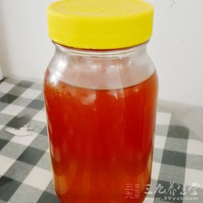 蘋果2個,百合100g,山楂糕25g,青豆少許,蜂蜜50ml 蘋果2個,百合100g,山楂糕25g,青豆少許,蜂蜜50ml