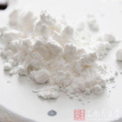綠豆250克，砂糖80克，面粉50克