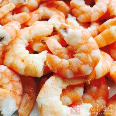 生菜,蝦仁,大蒜,鹽,味精,香油,蚝油 生菜,蝦仁,大蒜,鹽,味精,香油,蚝油