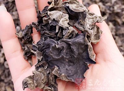 木耳中含有很多人體所需的成分