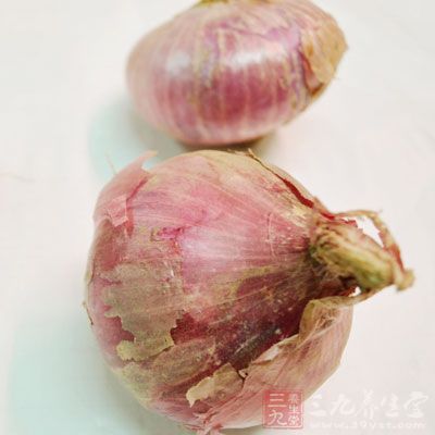 培根碎50公克，土豆1個，洋蔥碎50公克