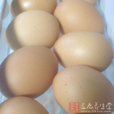 西葫蘆,木耳,雞蛋,蝦米,白面,蔥姜,鹽 西葫蘆,木耳,雞蛋,蝦米,白面,蔥姜,鹽