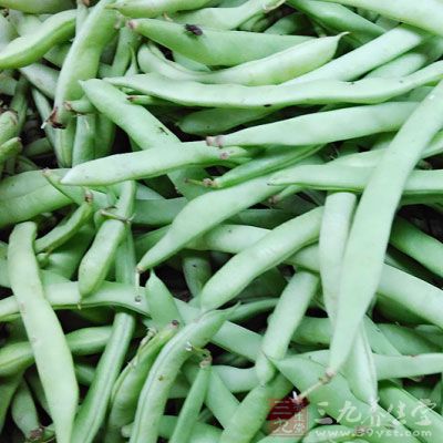 豆角少許,鹹肉少許,米少許,水少許 豆角少許,鹹肉少許,米少許,水少許