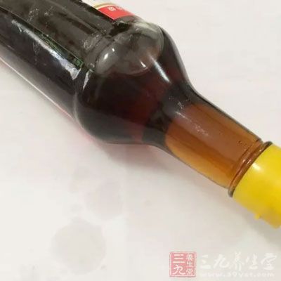 西瓜皮,蒜末,香油,白醋,鹽 西瓜皮,蒜末,香油,白醋,鹽