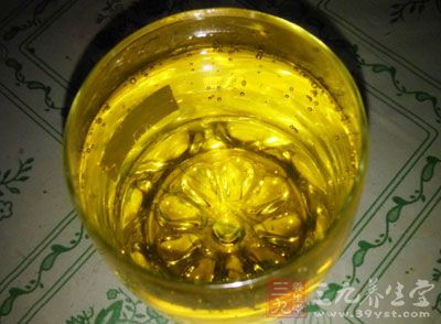 鴨肉,啤酒,蒜,姜,蔥,醬油,鹽,味精 鴨肉,啤酒,蒜,姜,蔥,醬油,鹽,味精