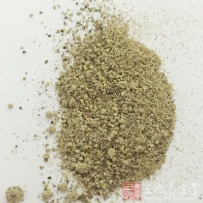 牛肉，紅酒，牛排，鹽，洋蔥汁，糖，胡椒粉，香草，黃油