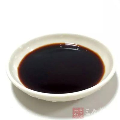 大目魚干,淡鹽水,蒜末,豆豉末,辣椒粉,蚝油,醬油,水,雞精 大目魚干,淡鹽水,蒜末,豆豉末,辣椒粉,蚝油,醬油,水,雞精