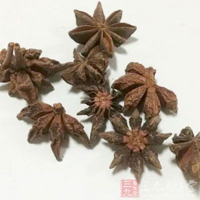 黃花魚750克,鹵水豆腐750克,豆瓣醬,蔥姜蒜,八角,干紅辣椒 黃花魚750克,鹵水豆腐750克,豆瓣醬,蔥姜蒜,八角,干紅辣椒
