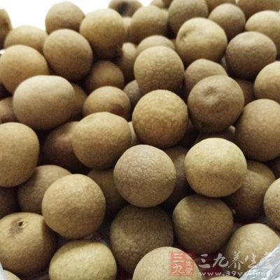 大紅棗5粒左右，桂圓5粒，姜半塊