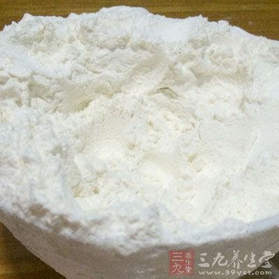 250g面粉、60g豬油、15ml白糖、80g左右開水和成酥皮團 250g面粉、60g豬油、15ml白糖、80g左右開水和成酥皮團