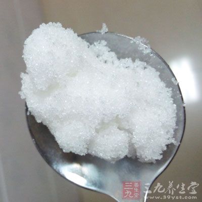 芝麻醬、生抽、醋、白糖、蒜茸汁、油潑辣子混合成調料 芝麻醬、生抽、醋、白糖、蒜茸汁、油潑辣子混合成調料