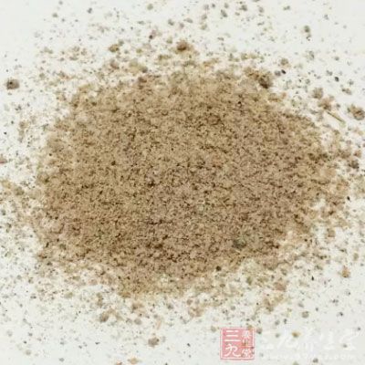 蝦油10克，醋5克，鹽3克，味精2克，胡椒粉2克