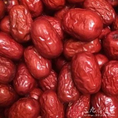 排骨，玉米，紅棗，枸杞子，參片，生姜，香菜，鹽，雞精
