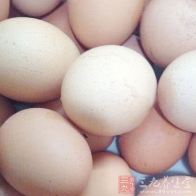 水20公克，牛奶250公克，蛋2個，細砂糖50公克