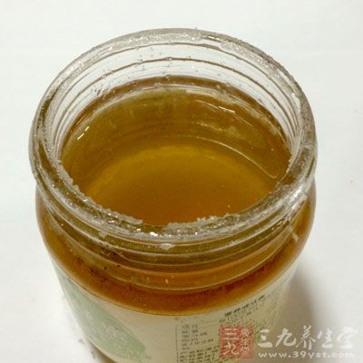 蛋7個，細砂糖150公克，蜂蜜80公克，鹽1小匙