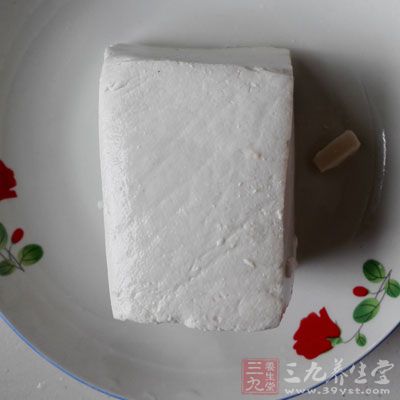 豆腐不宜太老，鹽、蚝油、水澱粉