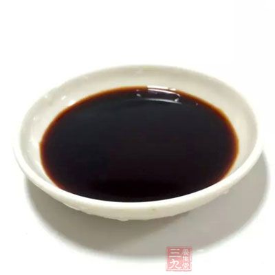 五香豆干2塊150克洗淨切絲備用，姜絲1茶匙，生抽醬油1大匙