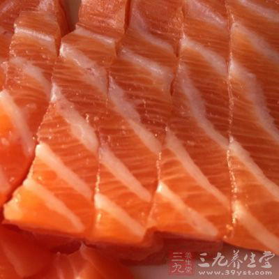 尾段部分的魚肉，脂肪含量相對較少