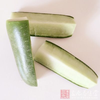 蘿卜種類繁多，生吃以汁多辣味少者為好