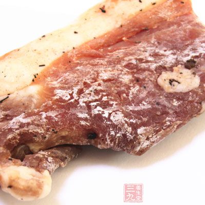 春筍500克，臘肉300克