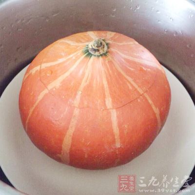 南瓜中富含的果膠，可以延緩腸道對糖和脂質的吸收