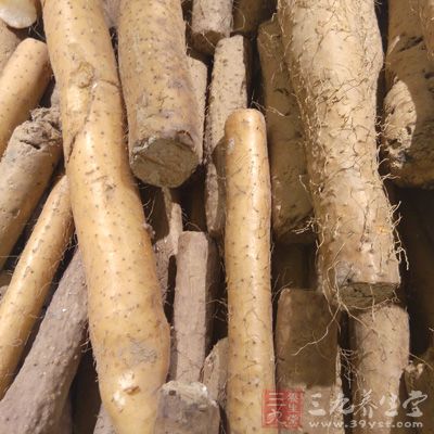 山藥280克、豬瘦肉100克、黑木耳適量 山藥280克、豬瘦肉100克、黑木耳適量