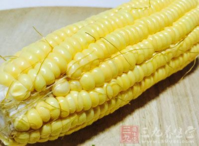 烏冬面,紅蘿卜,玉米,洋蔥,叉燒,生粉 烏冬面,紅蘿卜,玉米,洋蔥,叉燒,生粉