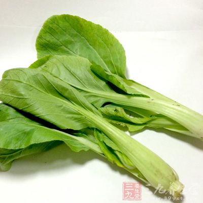 豬肉,小白菜,蔥,姜,蒜,大料,雞蛋清,精鹽,醬油,料酒,十三香,雞精,澱粉,植物油 豬肉,小白菜,蔥,姜,蒜,大料,雞蛋清,精鹽,醬油,料酒,十三香,雞精,澱粉,植物油