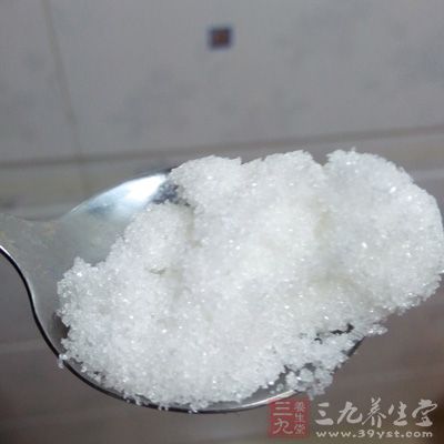 9只雞蛋，9湯匙糖，9湯匙低筋粉，1茶匙泡打粉，少許油