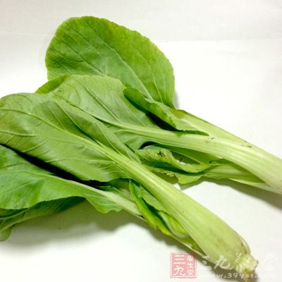 小白菜200克、豬瘦肉200克、白年糕400克 小白菜200克、豬瘦肉200克、白年糕400克