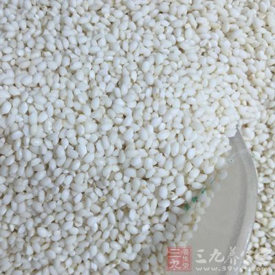 糯米60g、鹹肉40g、芋子50g、黃花菜15g